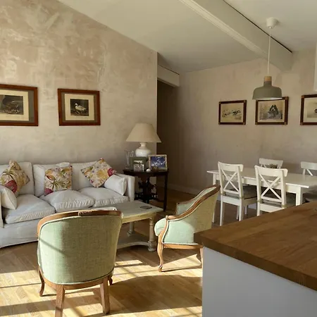 Ciudad Ducal Con Piscina Y Jardin Holiday home